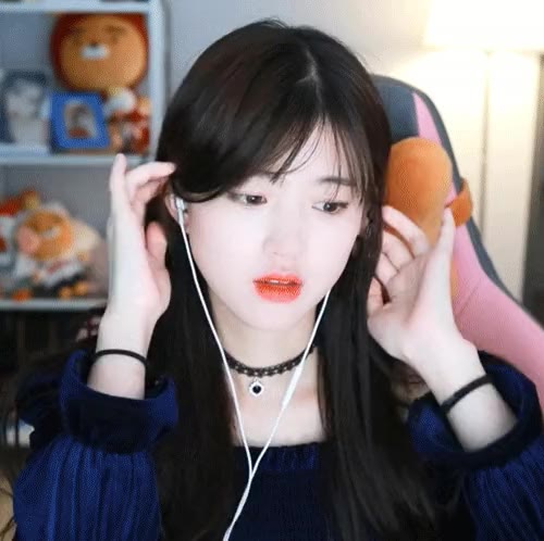 스트리머 문월 샤랄라 BJ