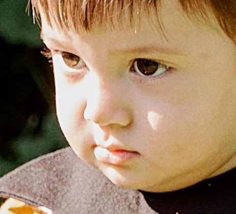 리안화남 리안 리안이 화남 삐짐 정색 째려봄 아기 분노 짜증 짤