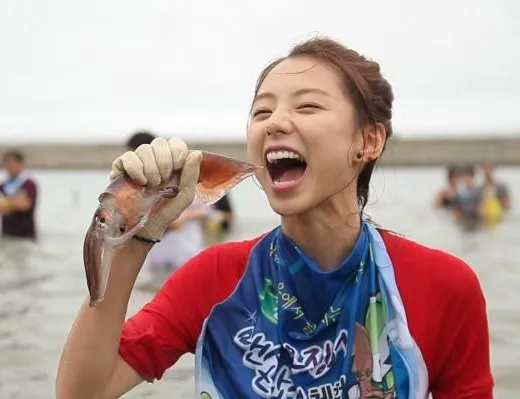 박수진 오징어 인증샷 못생김 못생긴 니얼굴 바로너 YOU