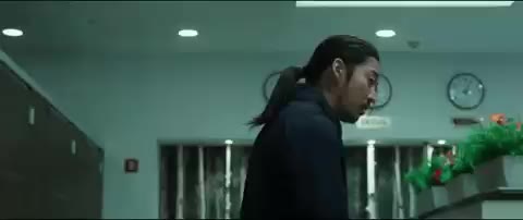 혼자야? 장첸 범죄도시 혼자야?