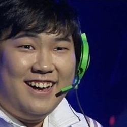 웃음 프로게이머 게임