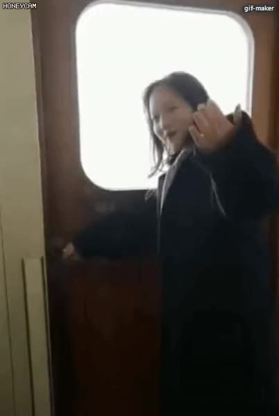 태풍 멍청 날라감