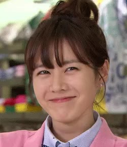 K-따봉 손예진 따봉 엄지척 최고 미소 웃음 긍정 응원 만족 칭찬