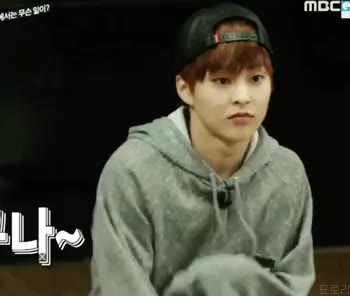 둠칫 시우민 엑소 EXO