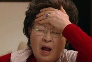 혈압 빡침 아이고 머리야 두야 아줌마 혈압상승