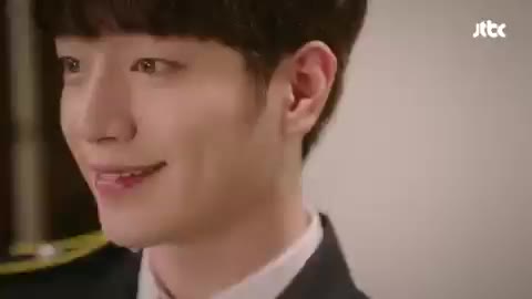 제3의 매력 서강준 온준영 교정기 너드미 수줍음 웃음 경찰 제복