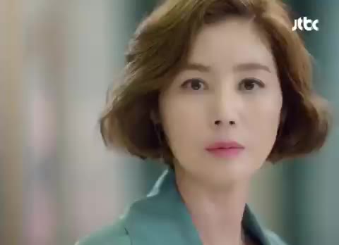 서현진에게 가까이 다가간 이민기 ＂당신… 누구야?＂ 뷰티 인사이드 김성령