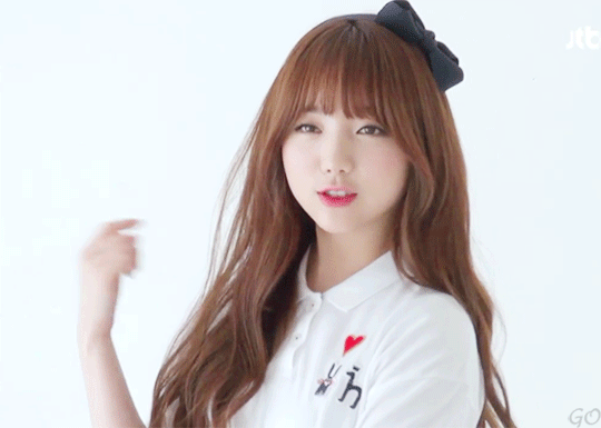 츄~ 귀여운 애교 여자 움짤 머리 긴머리 심쿵 입술 예쁜 연예인