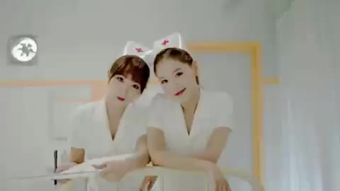 간호사 코스프레 김재경 조현영 레인보우