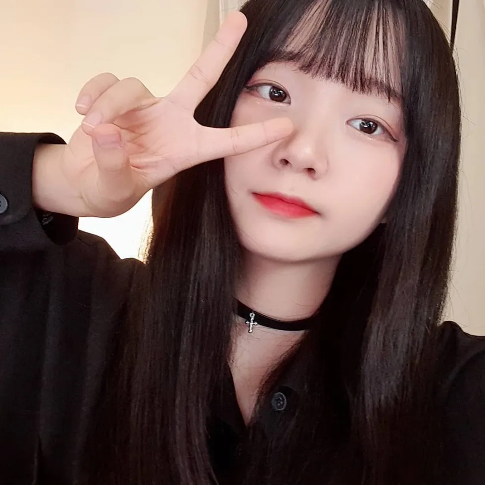 진자림 스트리머 셀카 브이 귀여운 예쁜 여친짤 흑발 근접샷 유튜버