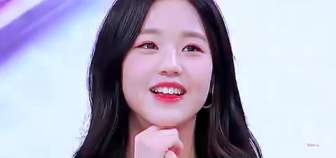 아이즈원 헤 자체발광