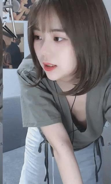 BJ 박민정 스트리머 뽀뽀 입술 들이대기 애교 귀여운 움짤