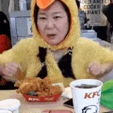 닭근혜 박근혜 닮은꼴 치킨 먹방 병아리 동족상잔 KFC 어이없음 웃긴짤