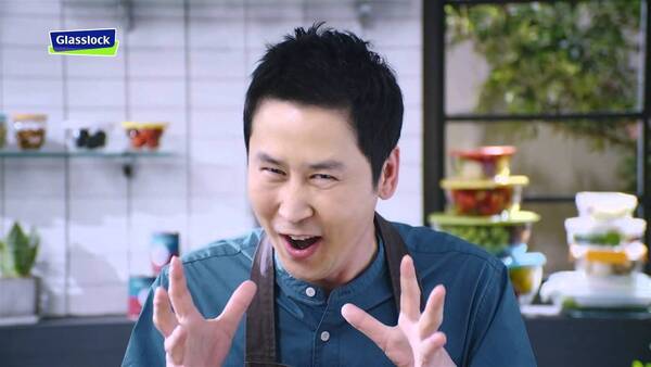 신동엽 뭔가 만지려는 손동작 게슴츠레 눈빛 동엽신 신동엽짤 응큼