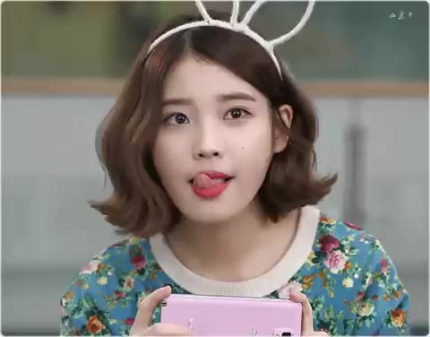 야릇 혀놀림 입술