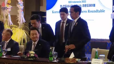 인니 윤석열 조코위 인도네시아 정상회담 박수 안내 뻘줌 어색 상황