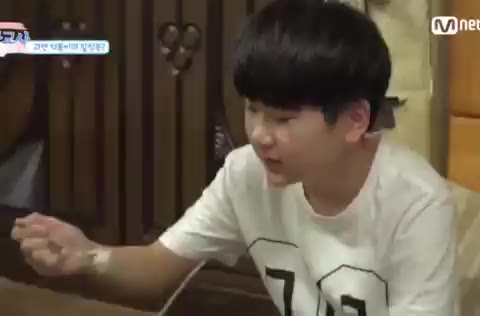 방문교사 덕룡이 먹방 냠냠 식사 일상 귀여운 학생 엠넷