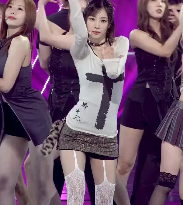 UAU 유현 아이돌 걸그룹 2025년 데뷔