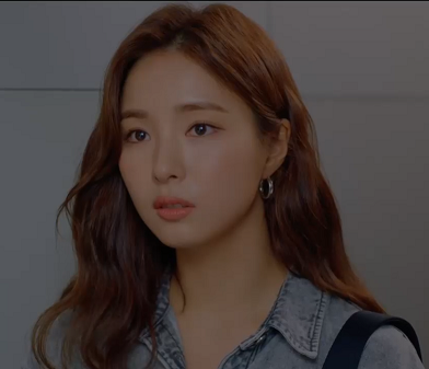 신세경 런온 오미주 멍함 당황 어이없음 쳐다봄 정색 짤