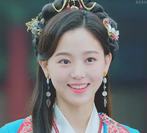 강한나 여배우 움짤 영상 예쁜 연예인 배우