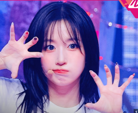 해원 엔믹스 오해원 귀여움 고양이 포즈 앙칼진 볼빵빵 짤