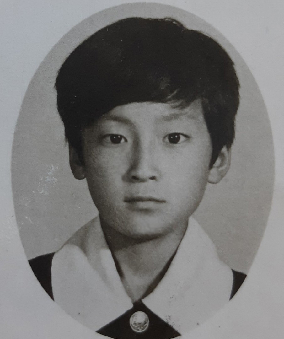 제거 강동원 졸업사진 과거사진 어린시절 레전드 모태미남 초등학교 정변 잘생김