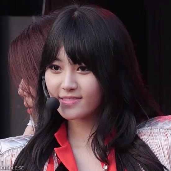 앙 유라 물어버릴꺼야 물어 걸스데이