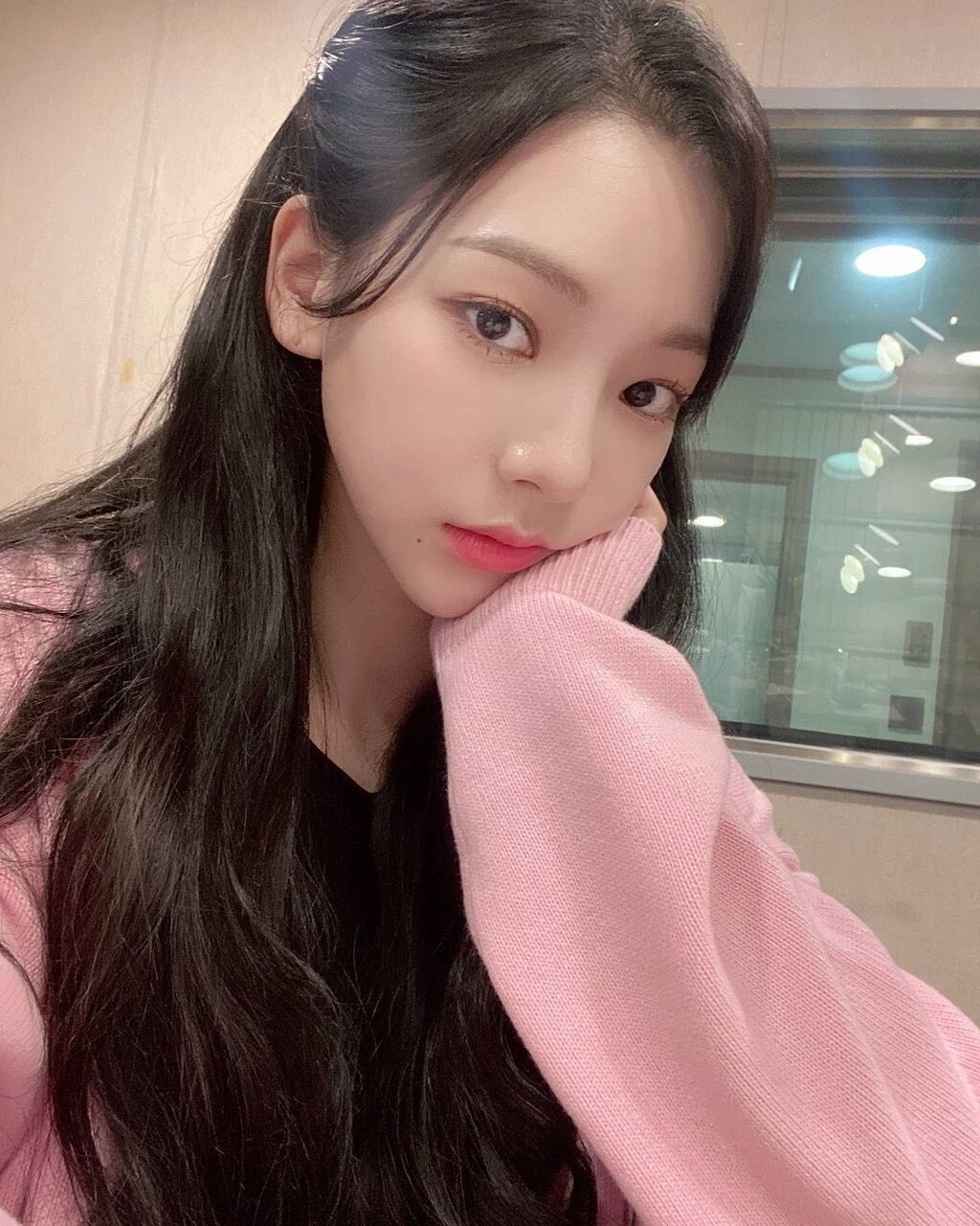 카리나 셀카 짤방 여친짤 에스파 예쁜 아이돌 걸그룹 AESPA Karina