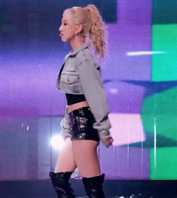 UAU 수아 아이돌 걸그룹 2025년 데뷔
