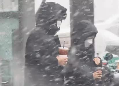 얼죽아 레전드 장면 대표 얼어 죽어도 아이스 아메리카노