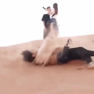 폼 개폼 뒹굴 액션 마무리 멋