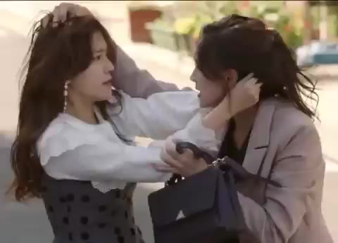 머리채 내 뒤에 테리우스