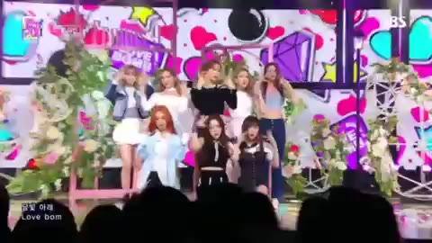 SBS 인기가요 프로미스나인 LOVE BOMB