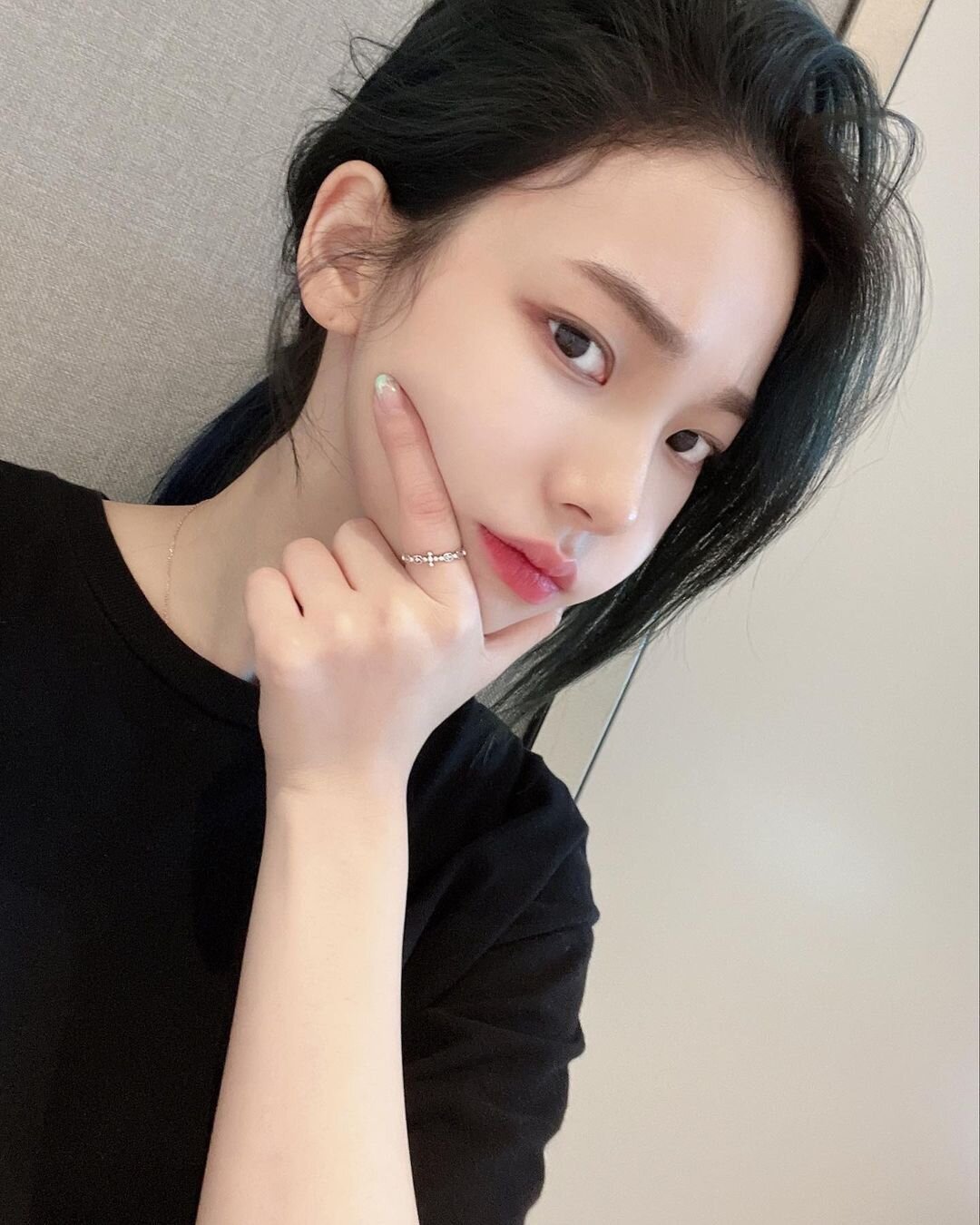 카리나 셀카 짤방 여친짤 에스파 예쁜 아이돌 걸그룹 AESPA Karina