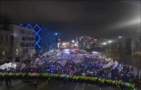 윤석열 관저 한남 응원봉 민주 집회