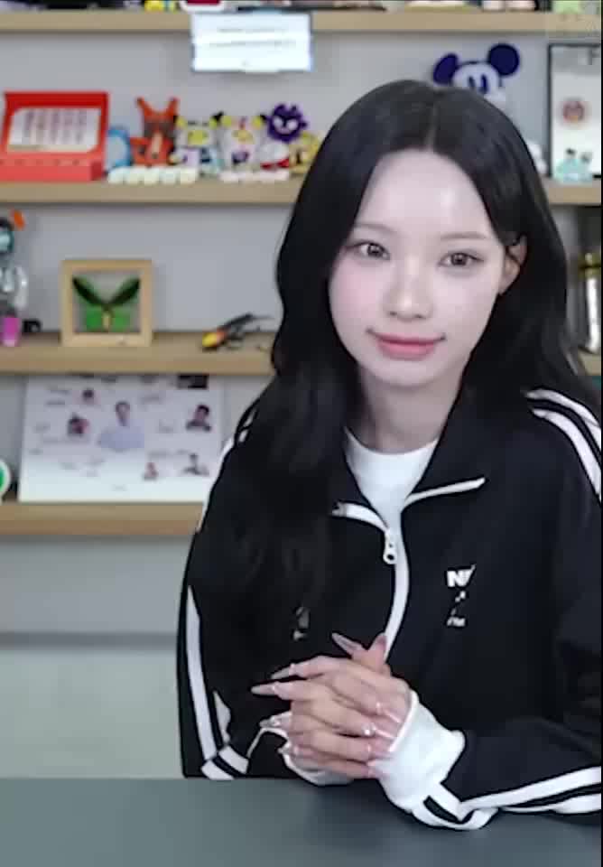 파이리 원이 포켓몬 리센느 RESCENE 침착맨 걸그룹 아이돌