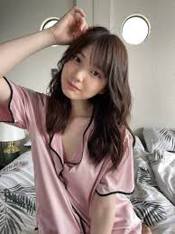 미오 파자마 잠옷 여친짤 귀여운 청순 침대 미소 일상