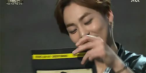 오잉 크라임씬 뭐지 시우민 엑소