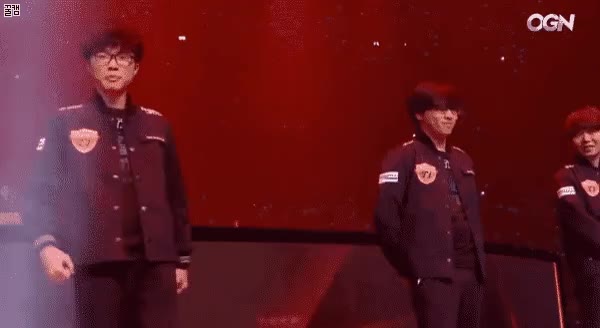 페이커 이상혁 뒤로돌아 굴러 프로게이머
