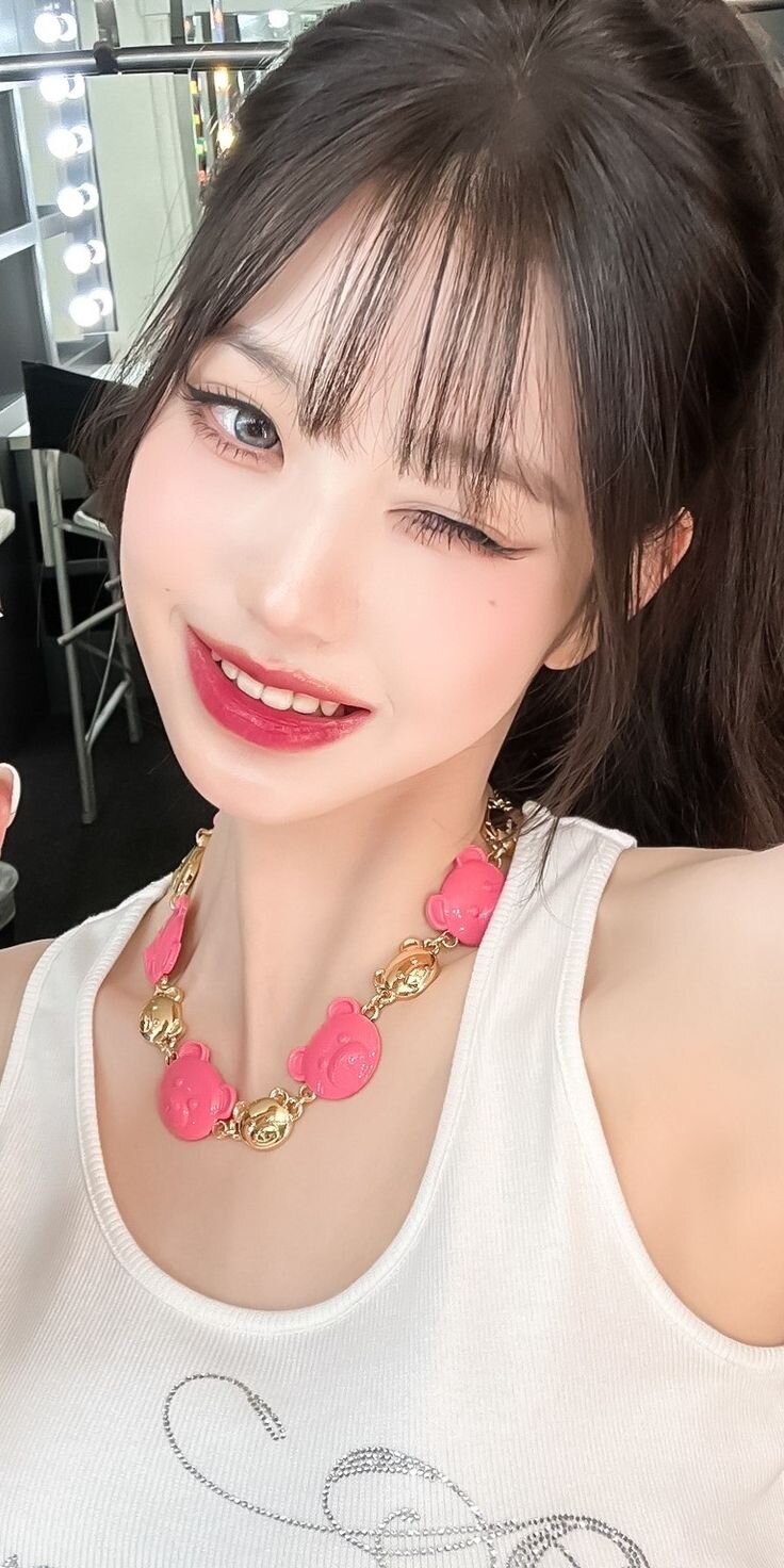 장원영 아이브 IVE 셀카 예쁜 얼굴 입술