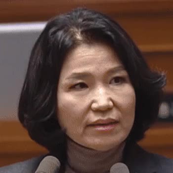 찐숙 이은재 국회의원 비웃음 썩소 사퇴하세요 어이없음 정치인 레전드