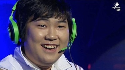 웃음 프로게이머 게임