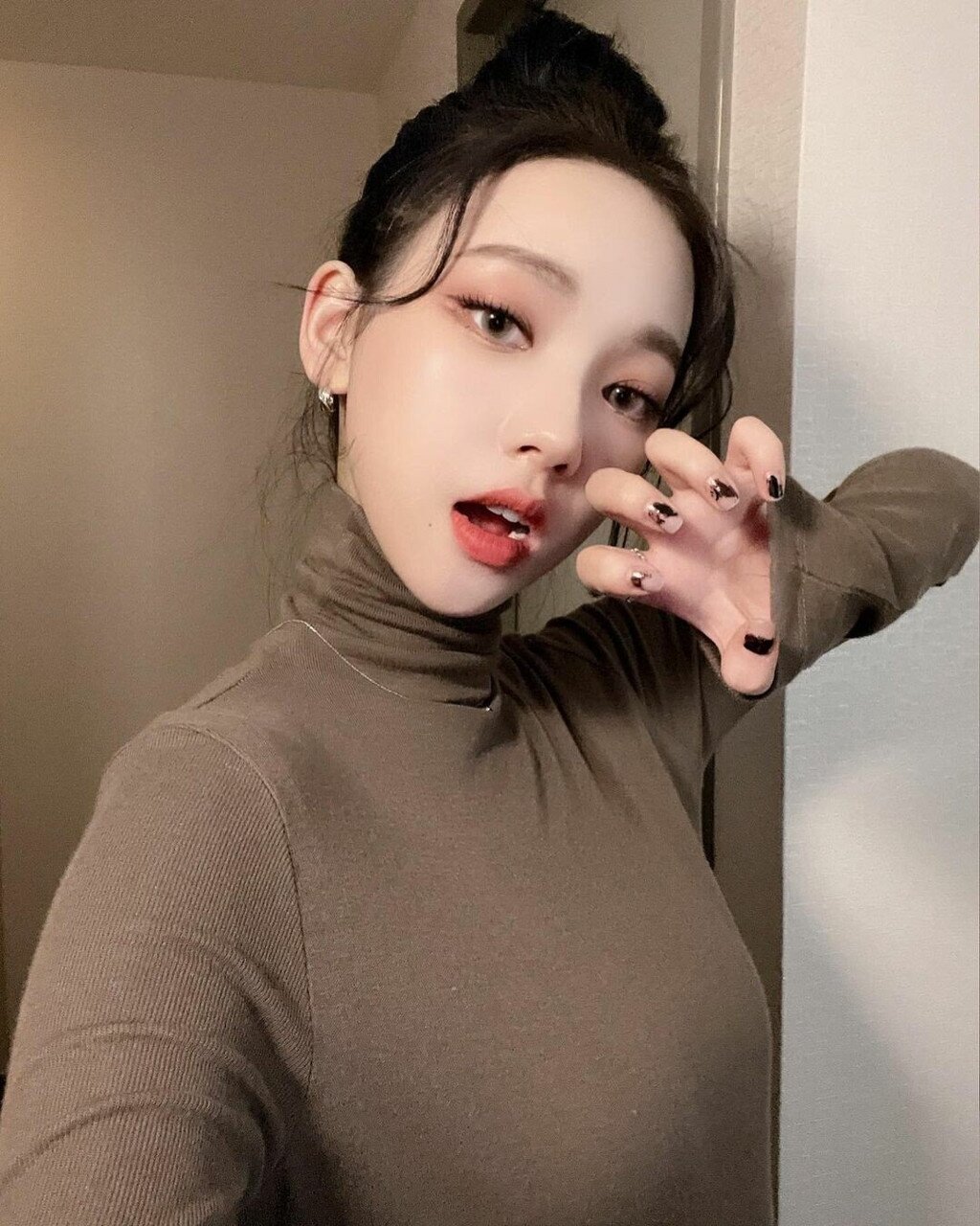 카리나 셀카 짤방 여친짤 에스파 예쁜 아이돌 걸그룹 AESPA Karina