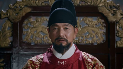 웃어 웃냐 웃음이나와 웃기냐 죽고싶냐 쪼개냐