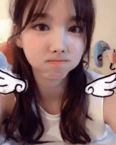 나연 트와이스 연예인 여자 귀여운 예쁜 표정 애교 걸그룹 움짤