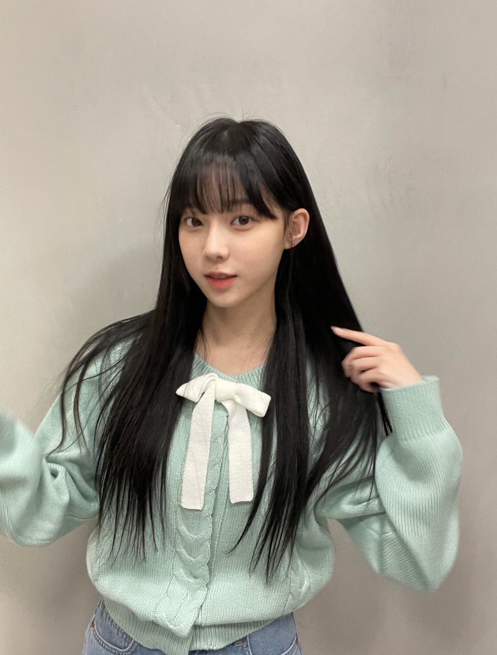 순수한 모습의 에스파 윈터 셀카 짤방 예쁜 aespa