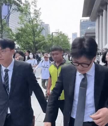 농운이 넥타이