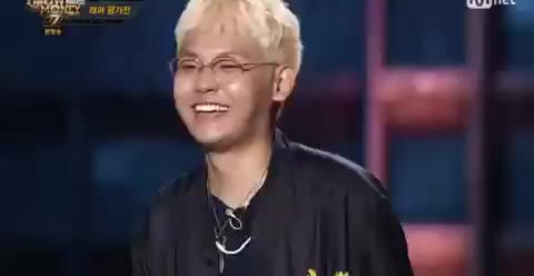 슈퍼비 쇼미더머니777 미소 웃음