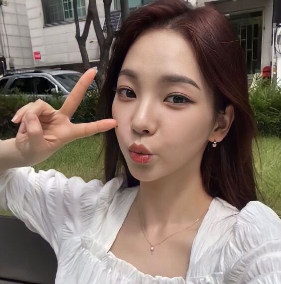 카리나 셀카 짤방 여친짤 에스파 예쁜 아이돌 걸그룹 AESPA Karina