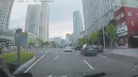 사고1 블랙박스 교통사고 갑툭튀 빌런 아찔한 상황 도로 자동차 블박